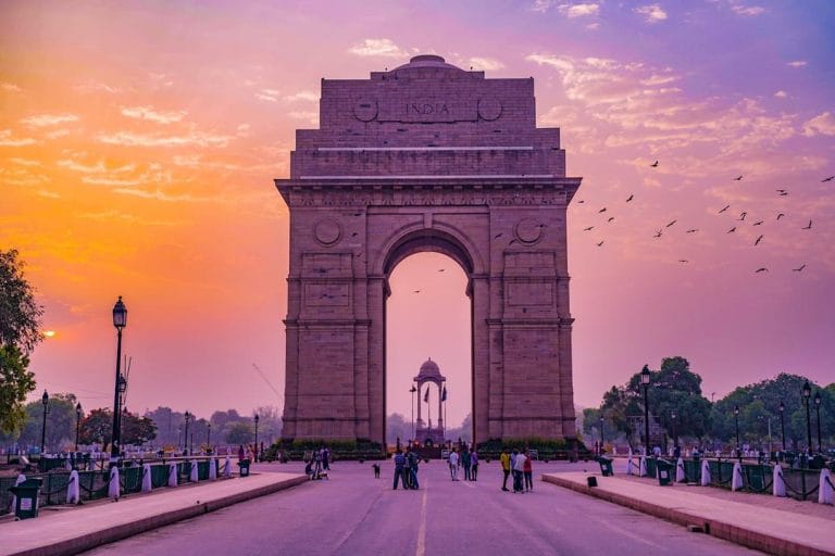 India gate in the morning
